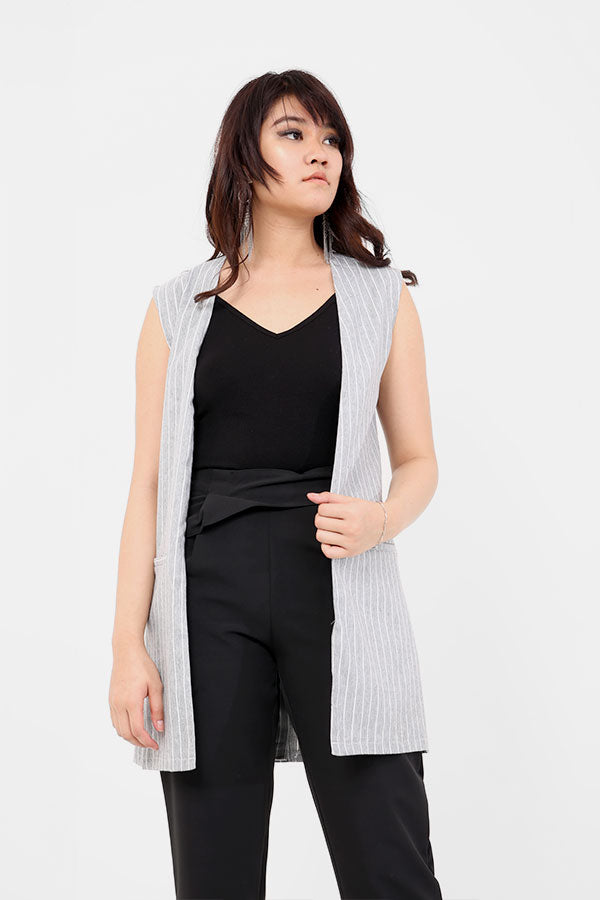 Sleeveless Long Blazer